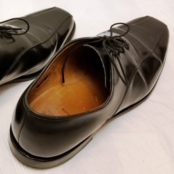 EUC. Allen Edmonds "Saxon" Oxford Wingtip 11D - Picture 4 of 8